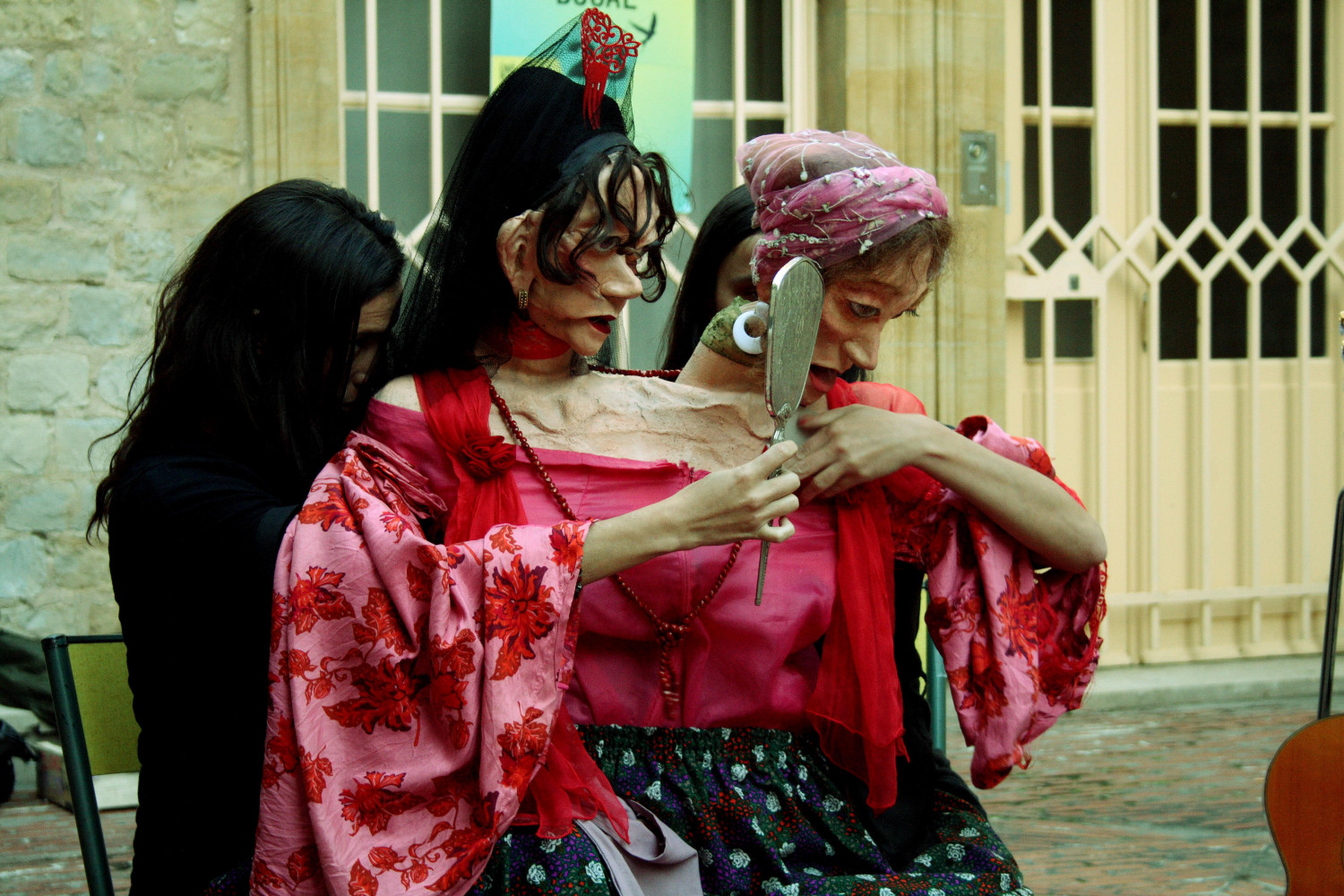 Sol y Soleá, looking in the mirror – live performance